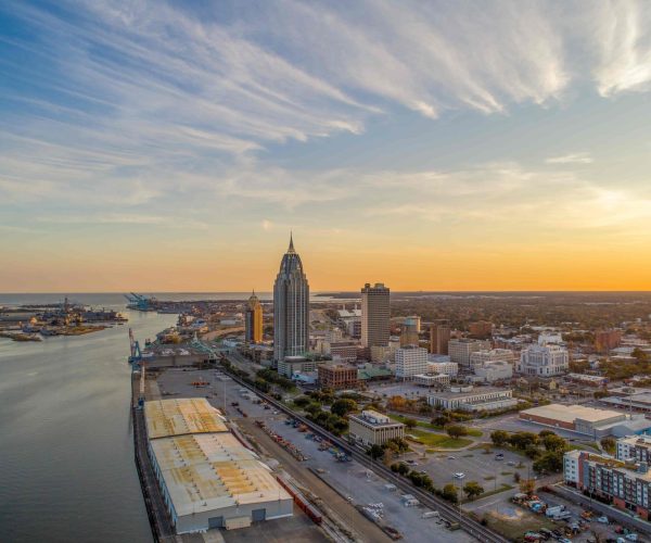 downtown-mobile-alabama-riverside-skyline-at-suns-2026-01-08-00-00-13-utc-2